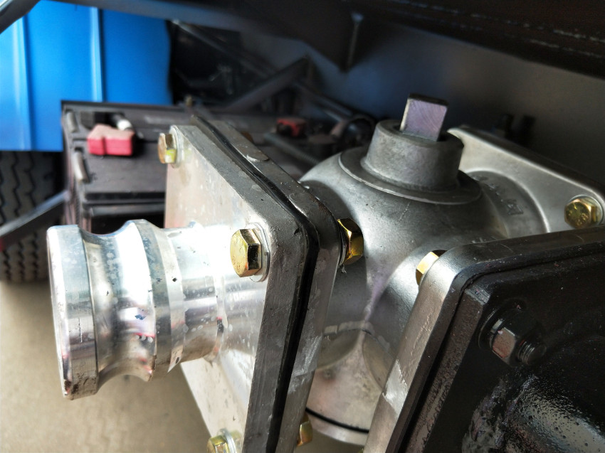 灑水車配件-灑水車四位三通球閥 灑水車配件-灑水車四位三通球閥