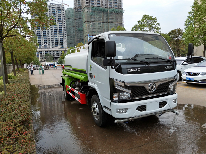 �|�L(f��ng)С������5����ˮ܇