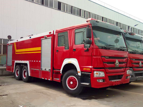 ������С������վ�M(j��n)�壬����Ҳ���Լ�������܇��