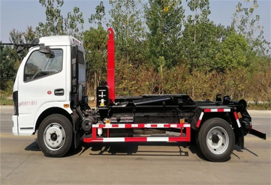 國(guó)六東風(fēng)凱普特勾臂式垃圾車 國(guó)六東風(fēng)凱普特勾臂式垃圾車