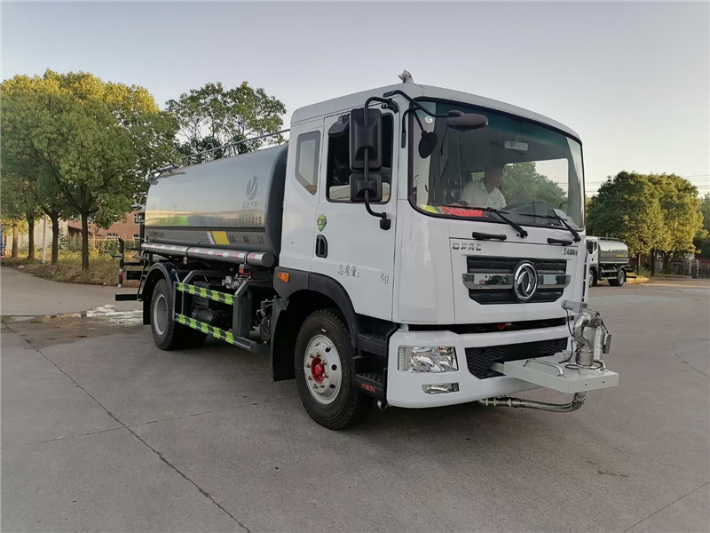 ������12����ˮ܇ǰ��늄Ӟ�ˮ�ں����F���։m܇-�|�L(f��ng)12����ˮ܇���a(ch��n)�S��