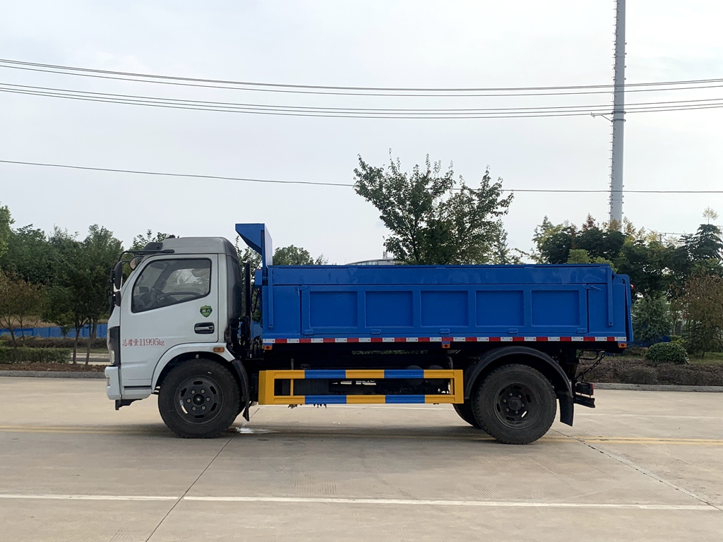 東風多利卡自卸式垃圾車