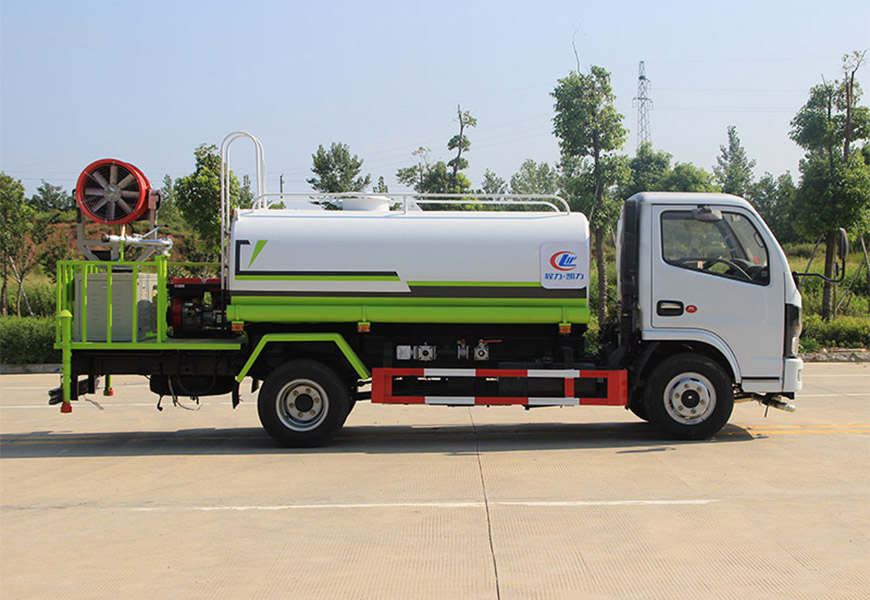 東風多利卡5噸綠化噴灑車圖片