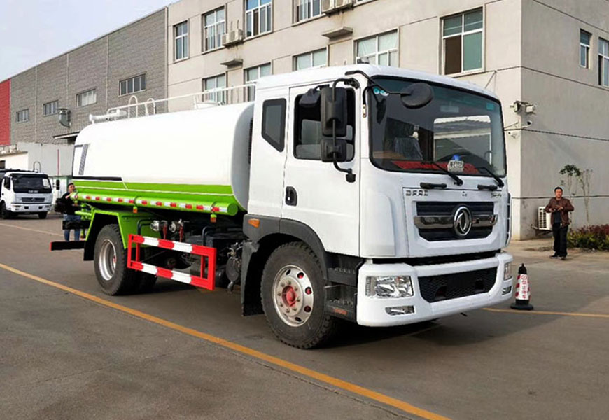 東風D9(15方)灑水車